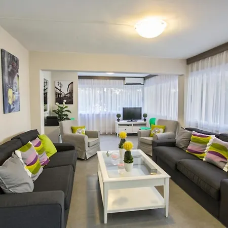 Βίλα Imagine Your Family Renting A Luxury Holiday Close To Ayia Napa' Main Attractions, 1330 *